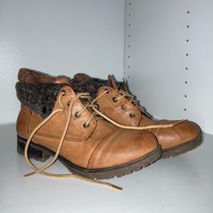 Cozy refresh winter boots. Lighter brown. Size 6.5